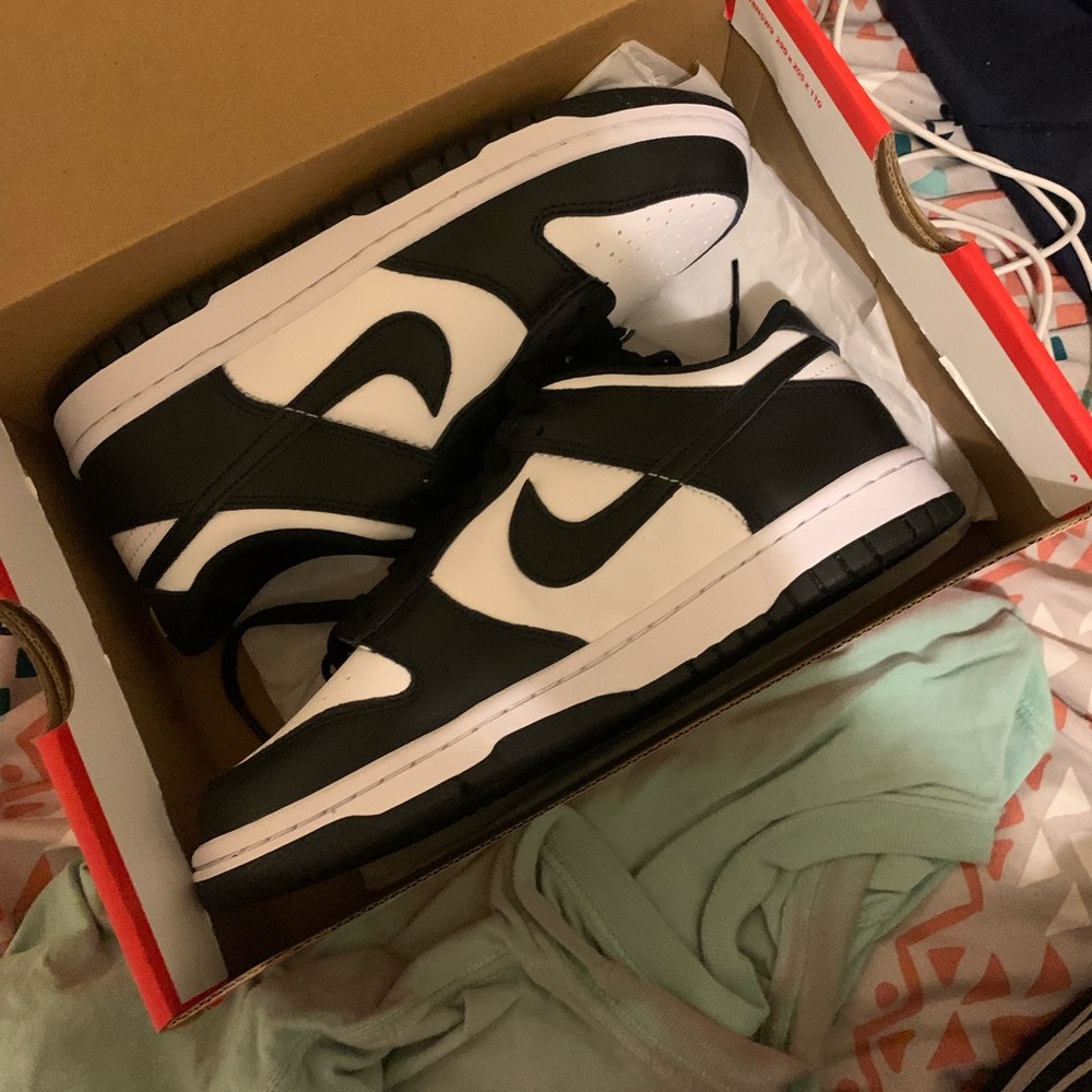 Nike Panda dunks